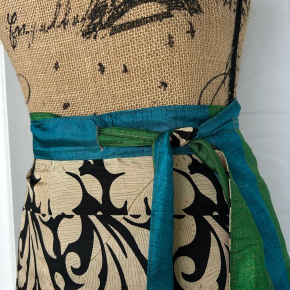 Earthbound trading company reversible  boho festival rap skirt - Picture 11 of 12